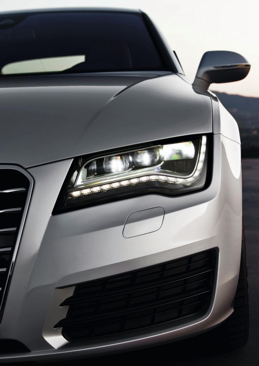 Детали экстерьера Audi A7 Sportback 3.0 TDI Quattro 2010 года  (фото 16 из 45)